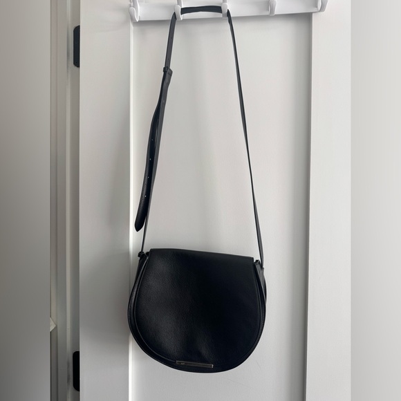 Cuyana Saddle Bag- black - Picture 2 of 3